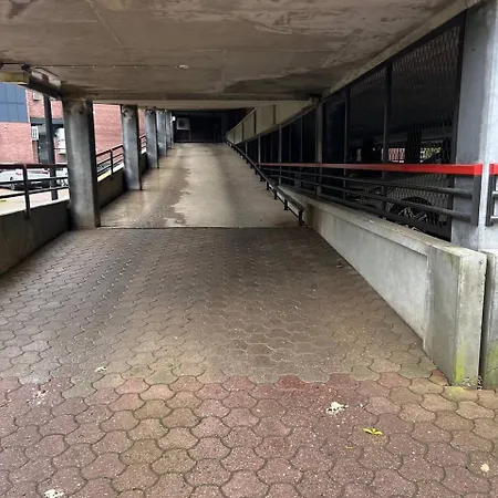 Fortuuna Street With Parking *